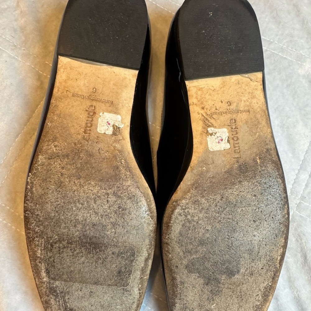 Larroude Glossy Black Flats with Strap - Picture 4 of 5